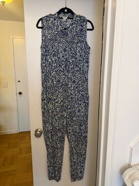 Splendid Blue & White Sleeveless Printed Jumpsuit